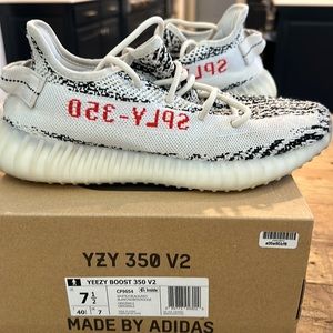 Yeezy Boost 350 V2